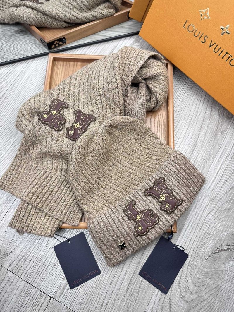 Louis Vuitton Caps Scarfs